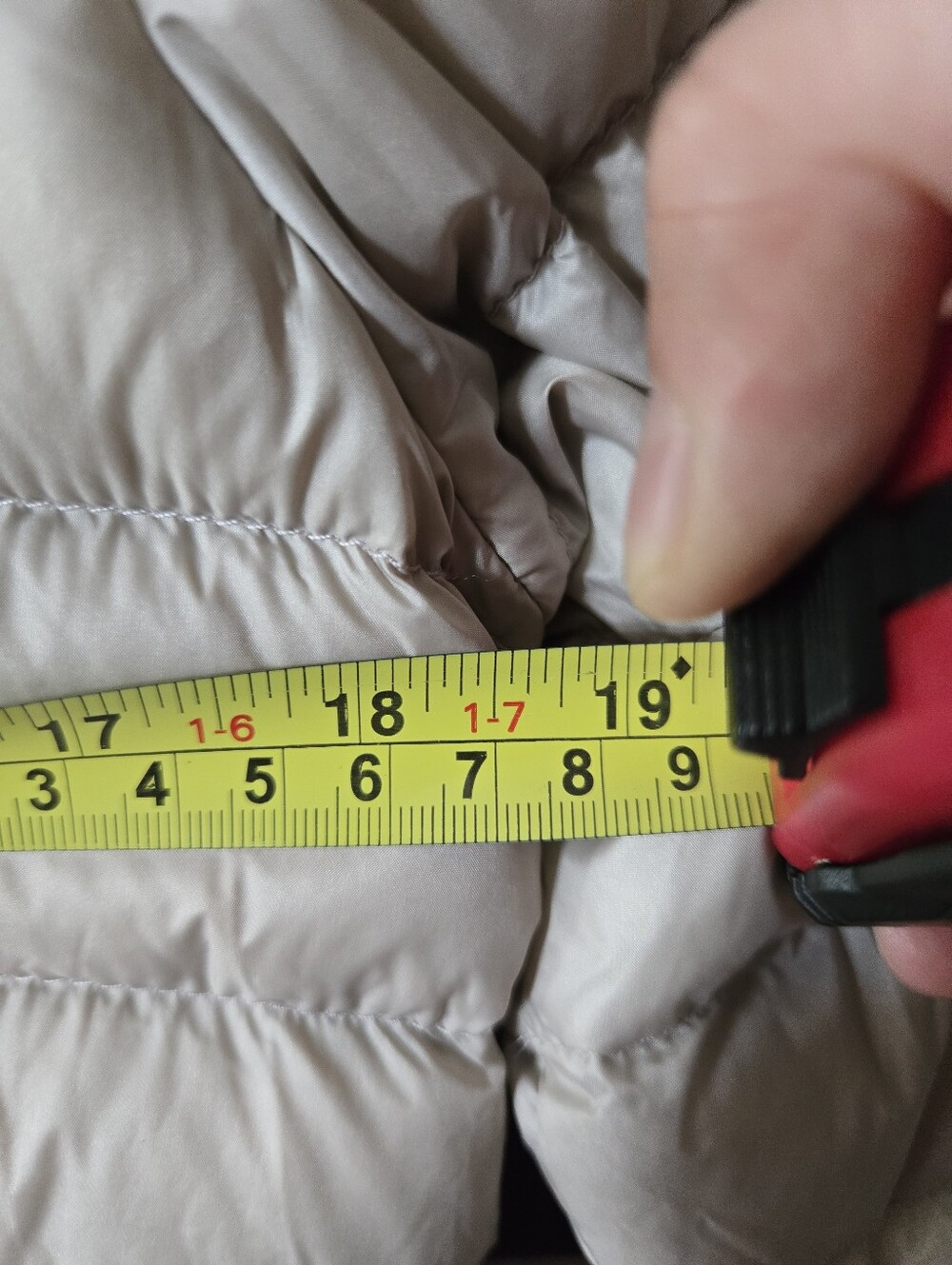 Women's M Sears Light Beige Puffer Jacket Down Filled. Vintage, Worn Seldom. - Picture 6 of 7
